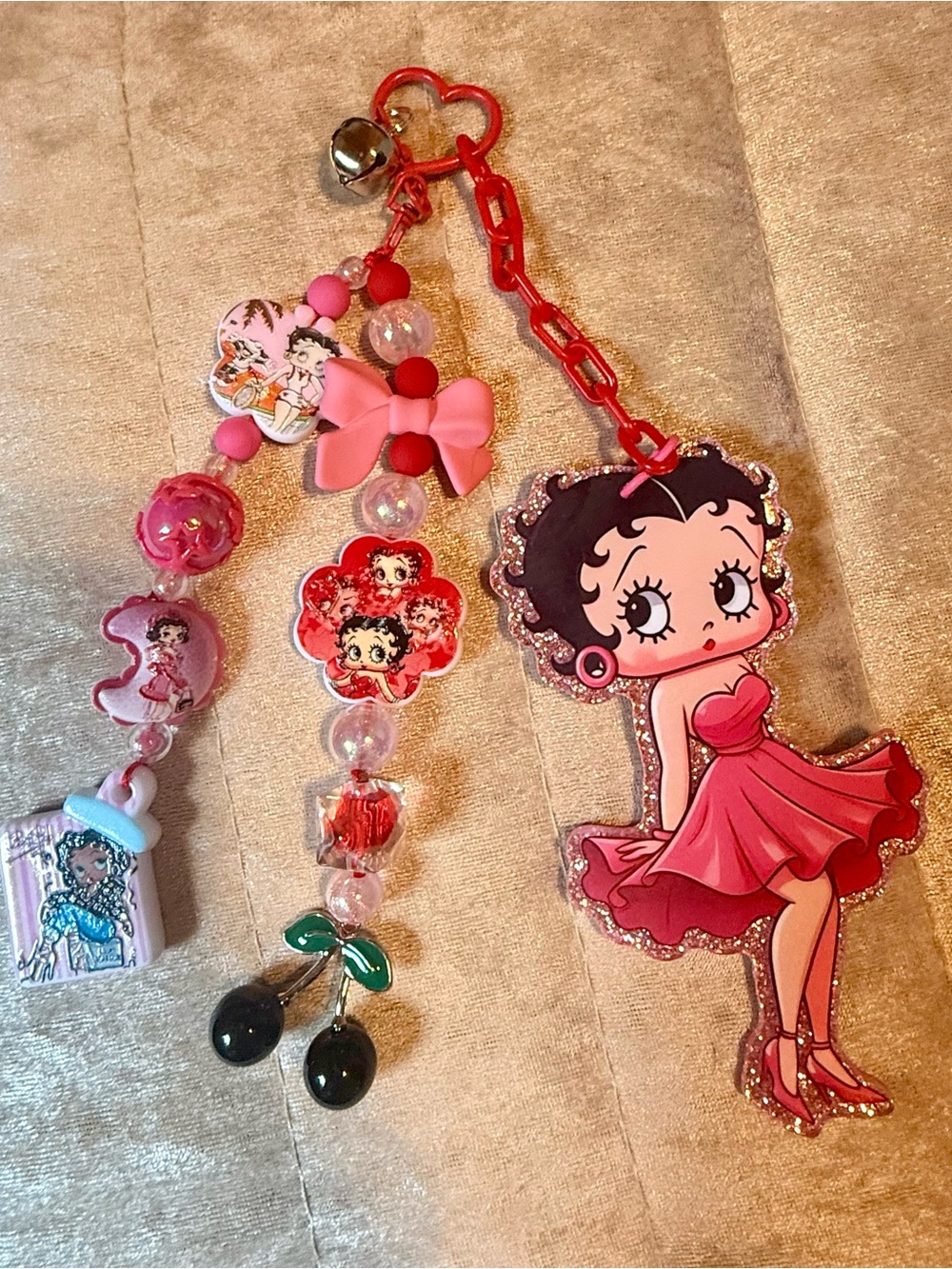 Betty Boop Pink bookcharm